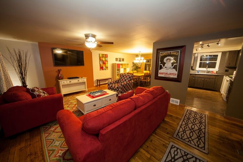 Motel Log Cabin Lodge & Suites