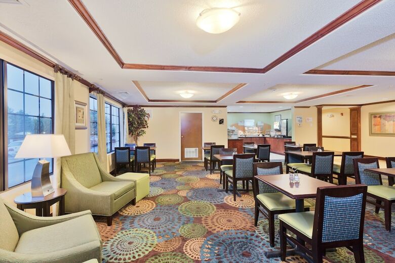 Hotel Holiday Inn Exp Winston Salem