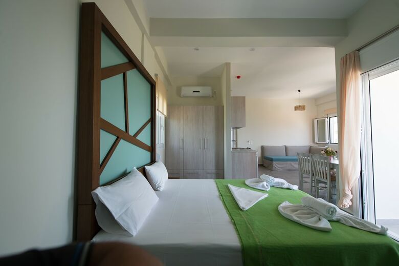 Aparthotel Thesmos Village