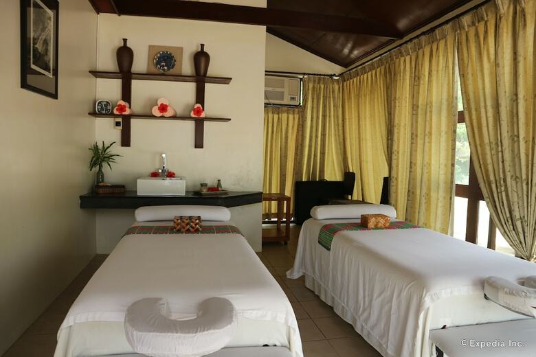 Villa Dos Palmas Island Resort & Spa