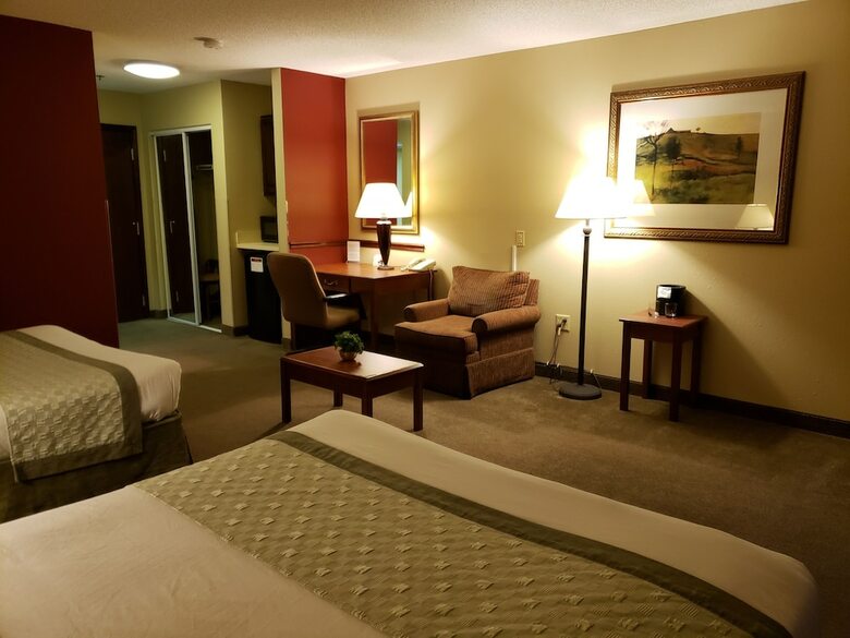The Marigold Grand Hotel And Suites