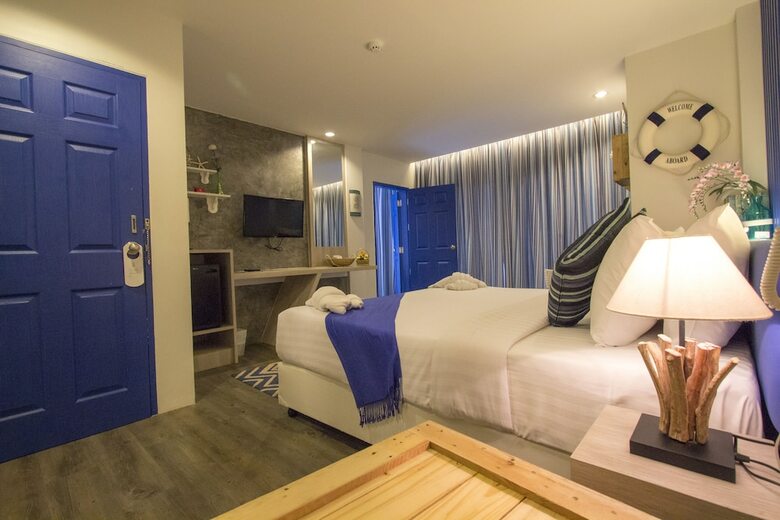 The Blue Pearl Kata Hotel