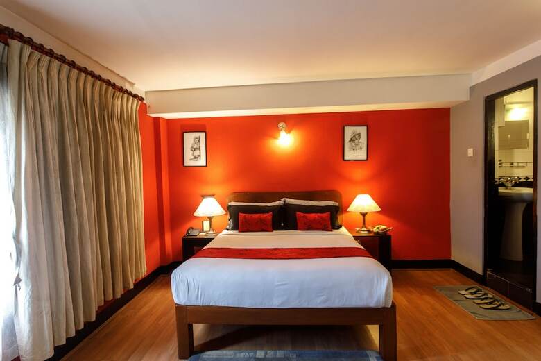 Hotel Ambassador Garden Home