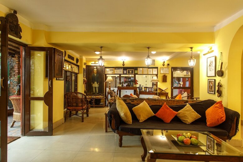 Hotel Ambassador Garden Home