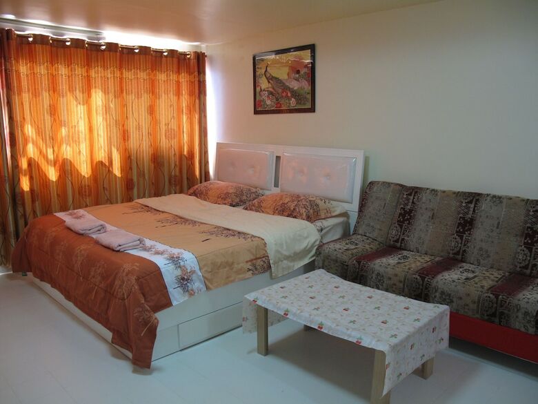 Sk Muangthongthani Apartment