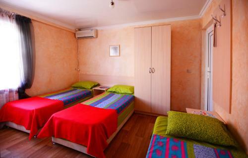 Hostal Irena Guest House