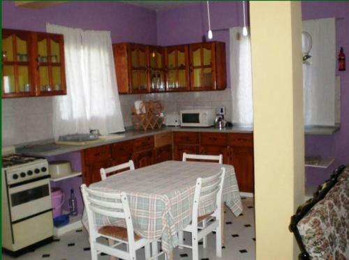 Hostal Crystal Heights Guest House