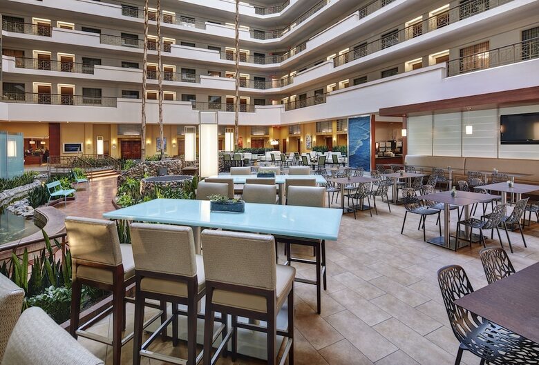 Hotel Embassy Suites By Hilton San Diego - La Jolla