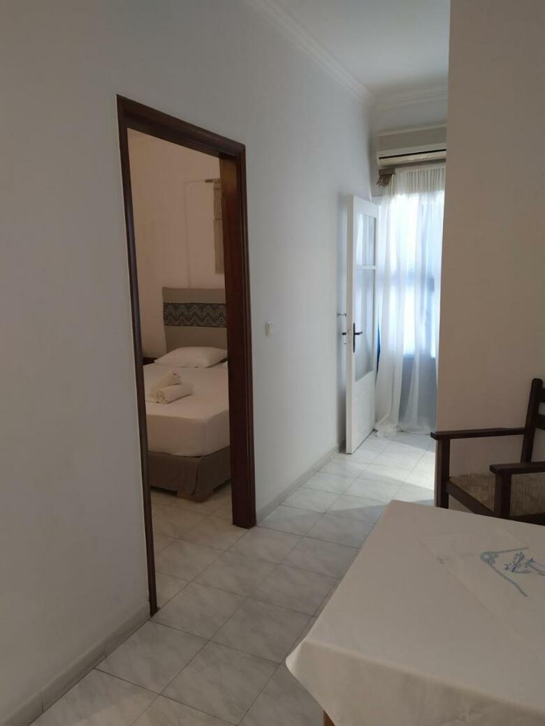 Giannis Hotel Apartments