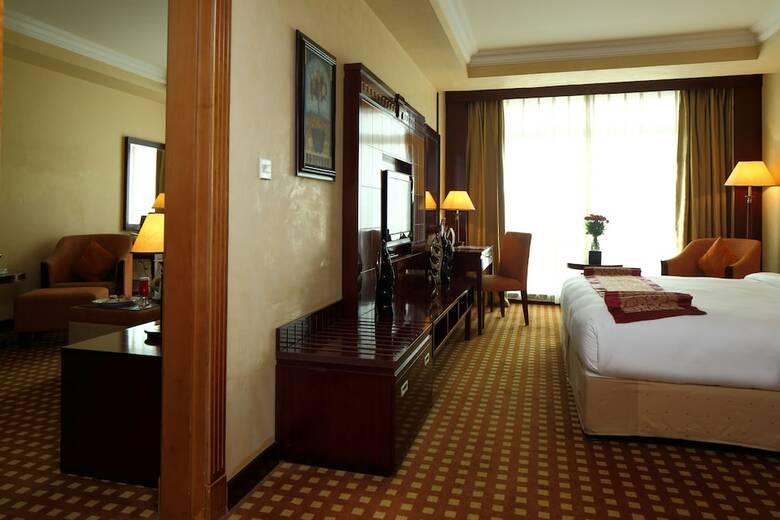 Hotel Ramada By Wyndham Riyadh