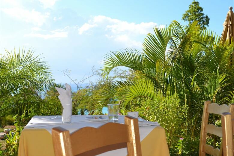 Hotel La Colline Enchant�e