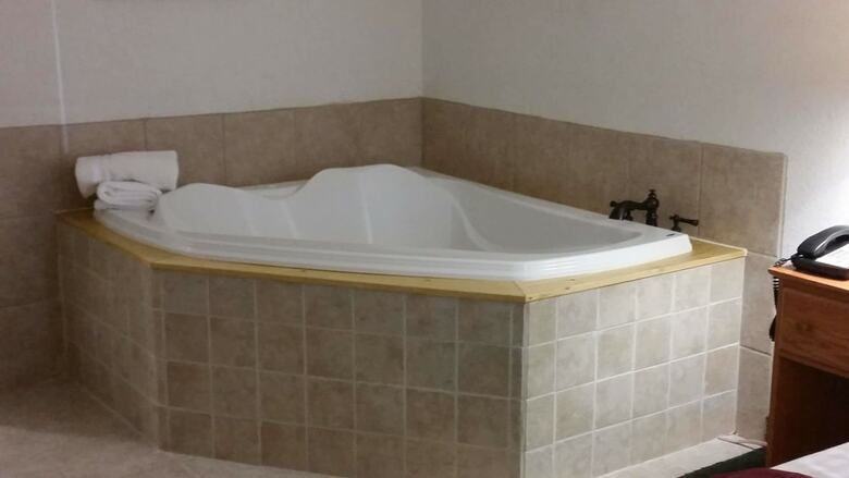 Surestay Plus Hotel By Best Western Berkeley Springs