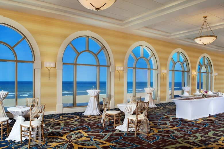 Sheraton Virginia Beach Oceanfront Hotel