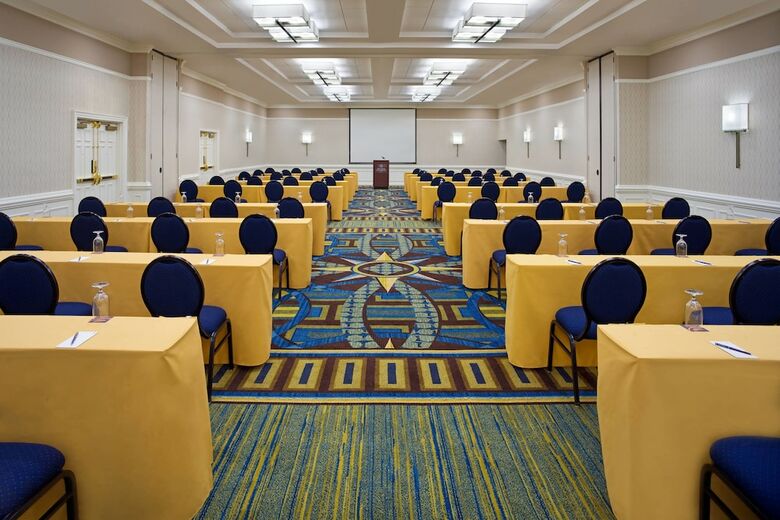 Sheraton Virginia Beach Oceanfront Hotel