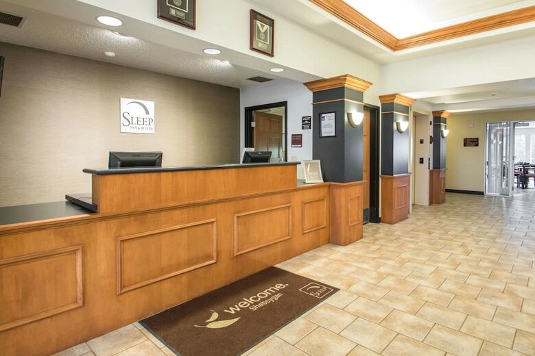 Hotel Sleep Inn & Suites Sheboygan I-43
