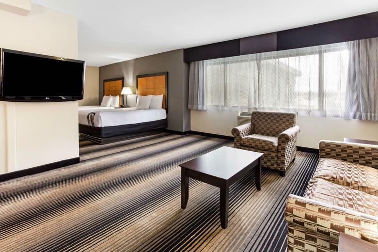 Best Western Plus Hyde Park Chicago Hotel