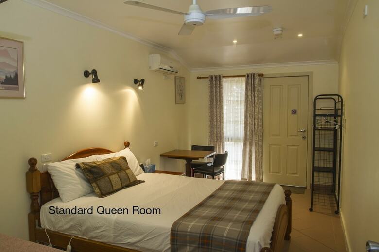 Apartamentos Ebony Quill Cottages