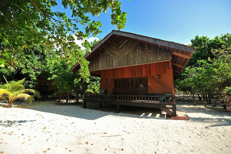 Hotel Pom Pom Island Resort