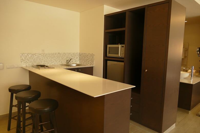 Hotel Three Onine Urban House