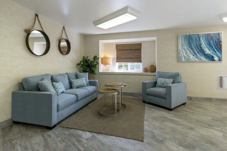 Hotel Ramada By Wyndham Costa Mesa/newport Beach