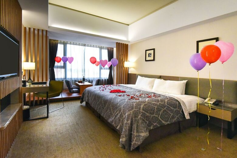 Tsun Huang Hotel