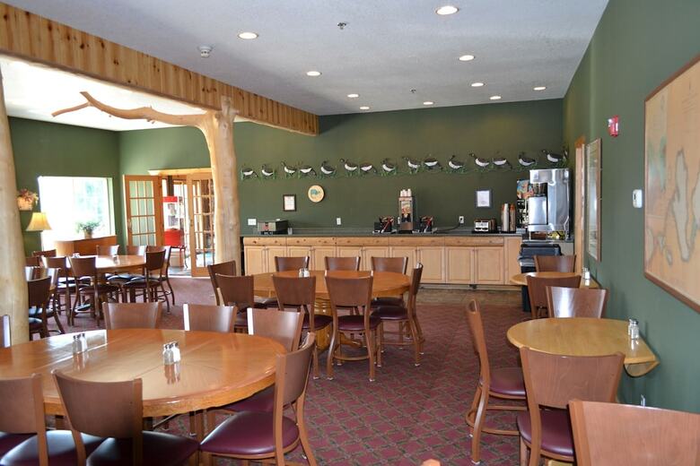Hotel Stafford's Crooked River Lodge & Suites