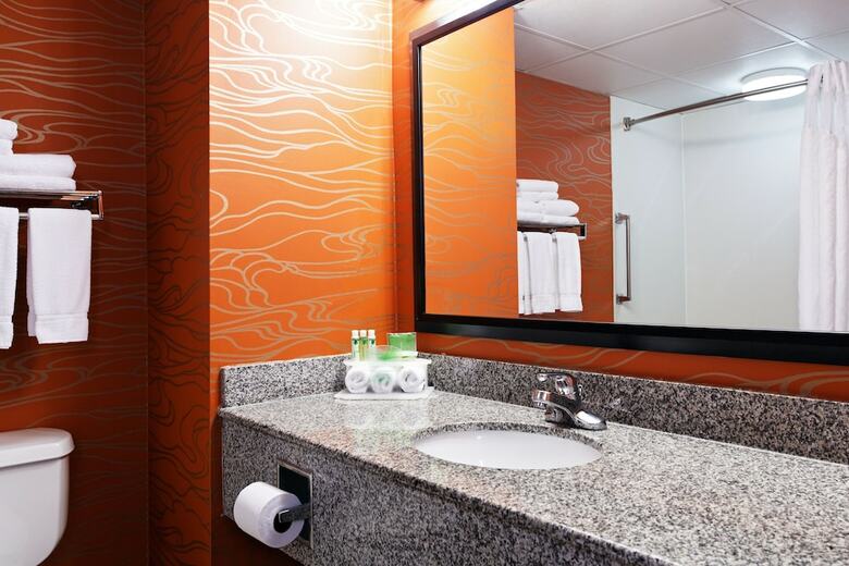 Holiday Inn Express Hotel & Suites Richmond-brandermill