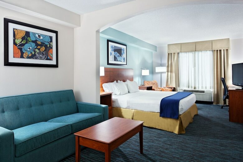 Holiday Inn Express Hotel & Suites Richmond-brandermill