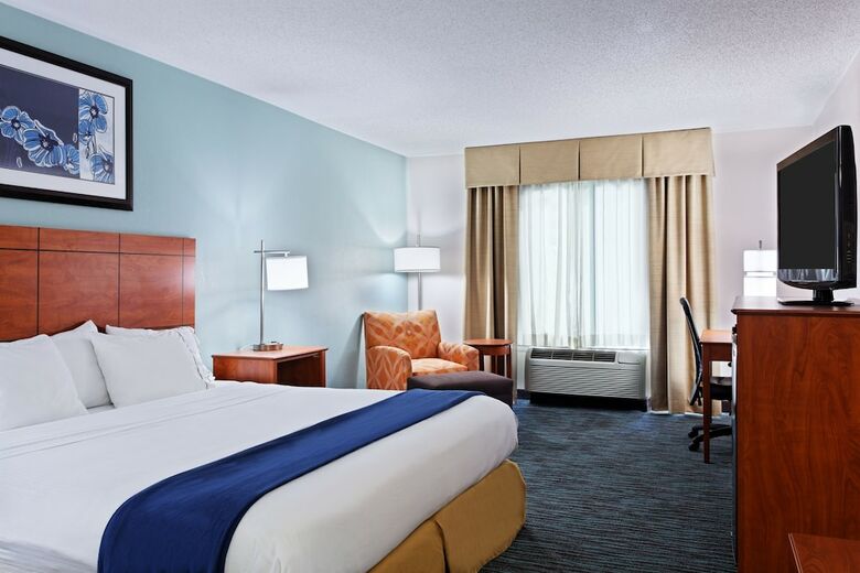 Holiday Inn Express Hotel & Suites Richmond-brandermill