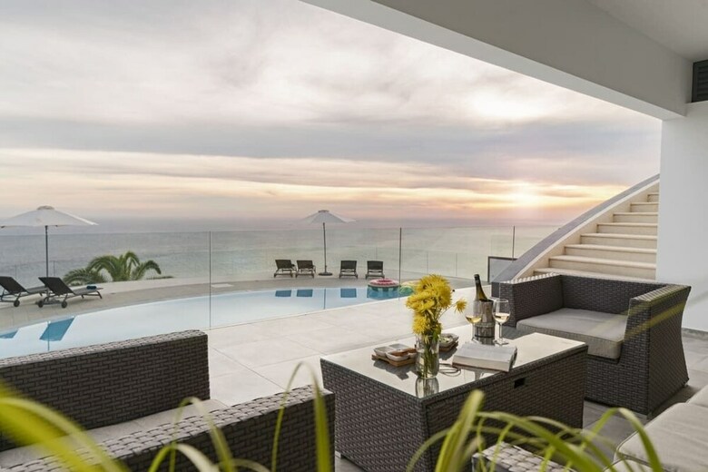 Sky Villa By An Island Apart