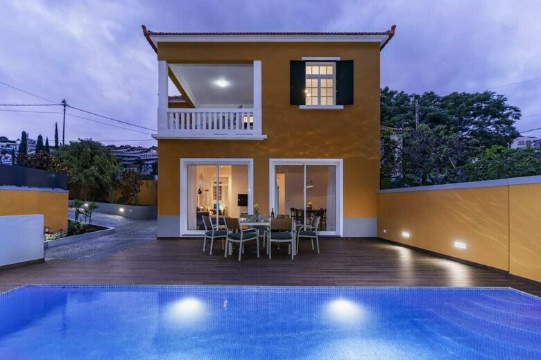 A Casa Amarela By An Island Apart