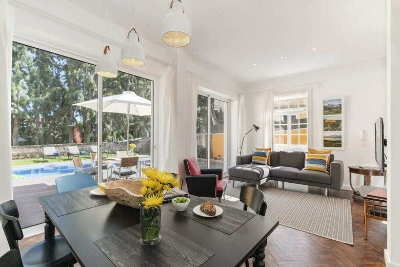 A Casa Amarela By An Island Apart