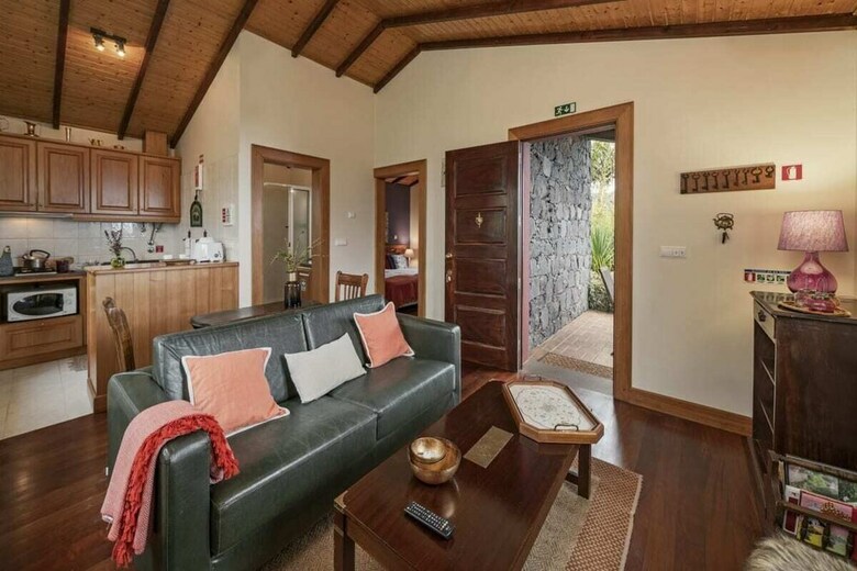 Quinta Dev�nia I - Cedro By An Island Apart