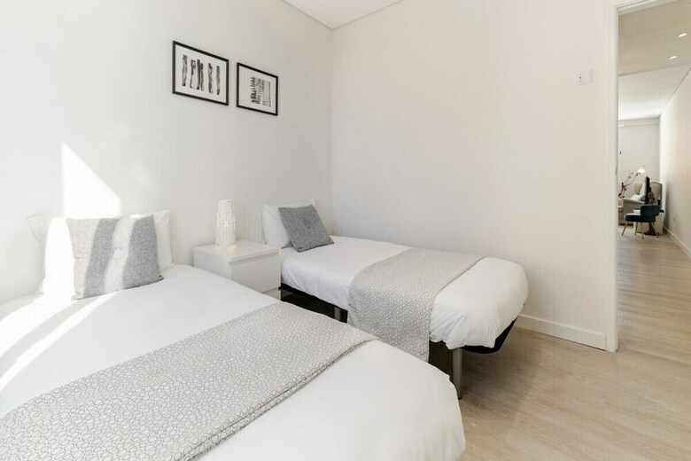 Cal�ada Do Pico I By An Island Apart