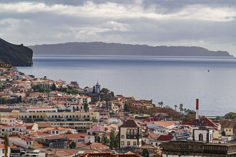 Cal�ada Do Pico I By An Island Apart