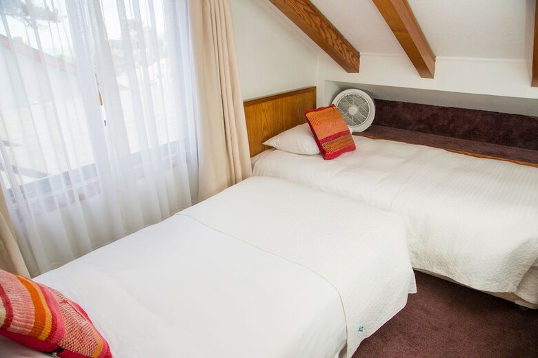 Hotel Oceanic