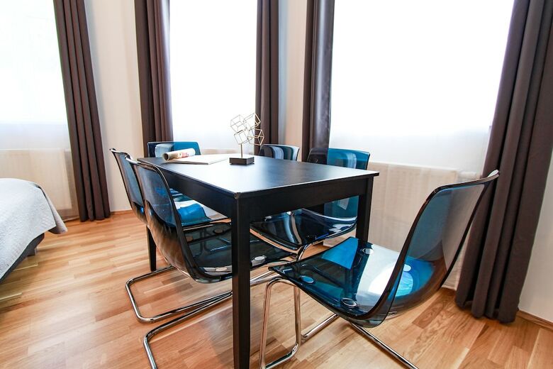 Checkvienna - Apartment Familienplatz