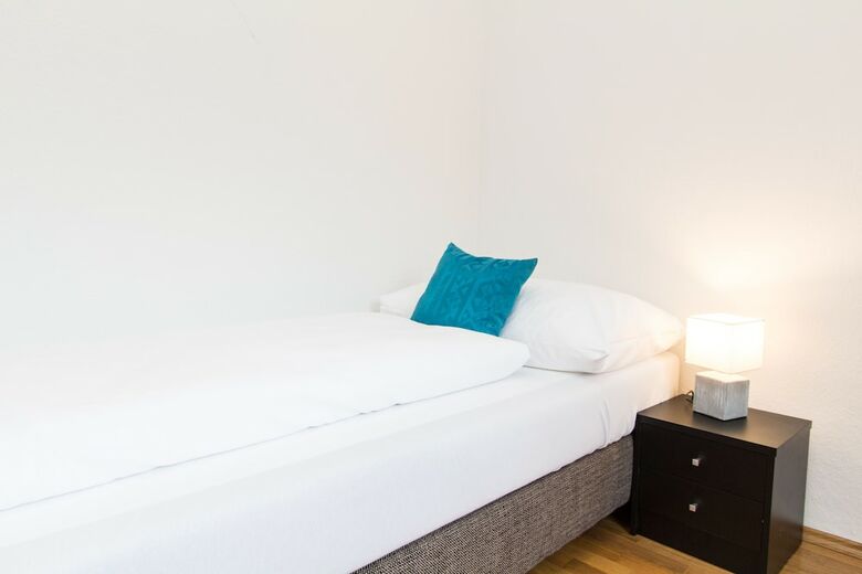 Checkvienna - Apartment Familienplatz