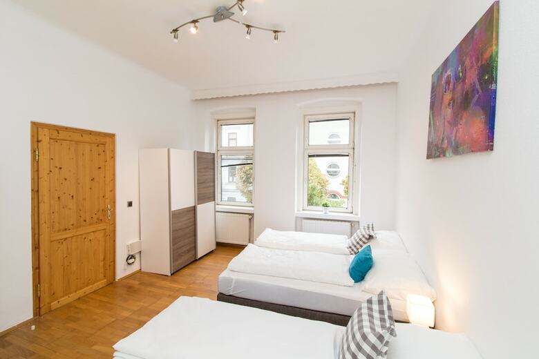 Checkvienna - Apartment Familienplatz