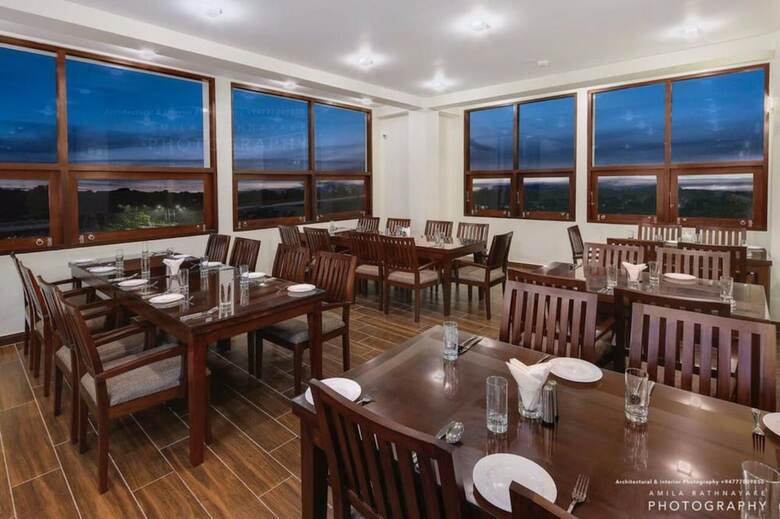 Seven Eleven Hotel -colombo