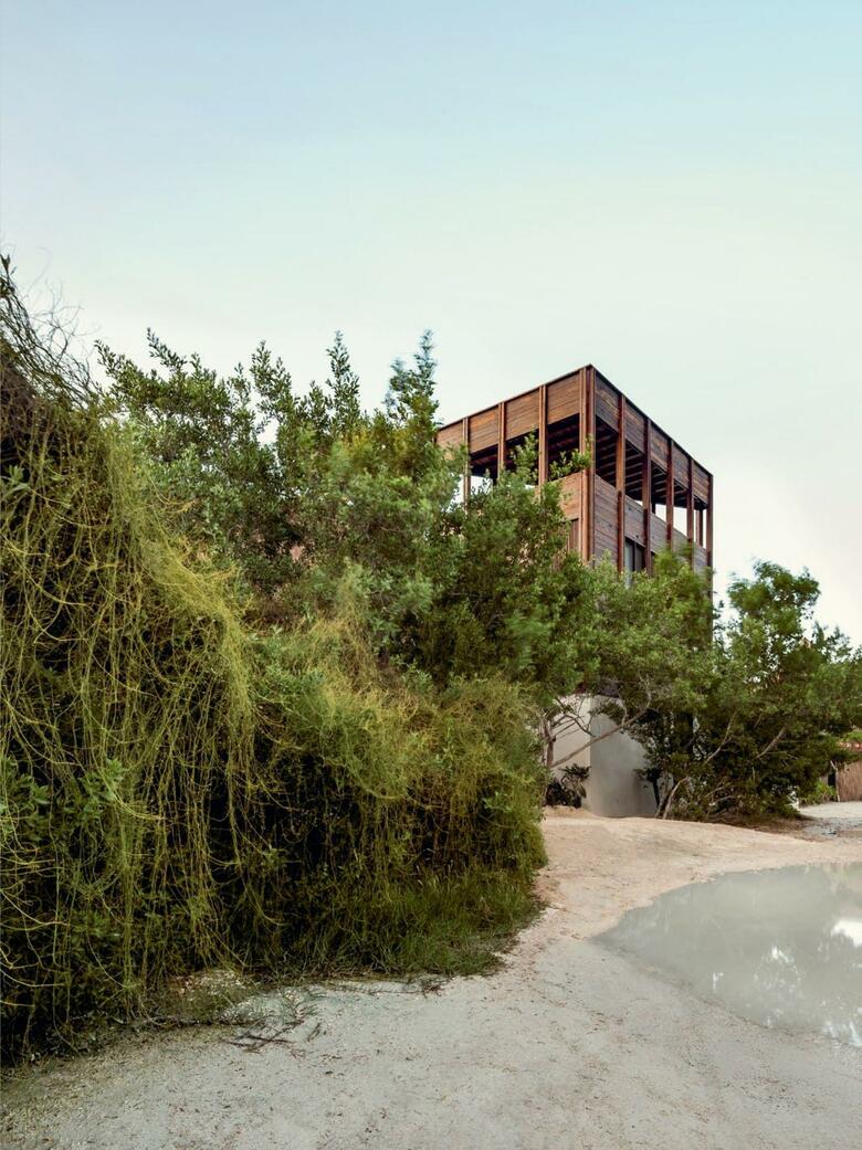 Hotel Punta Caliza