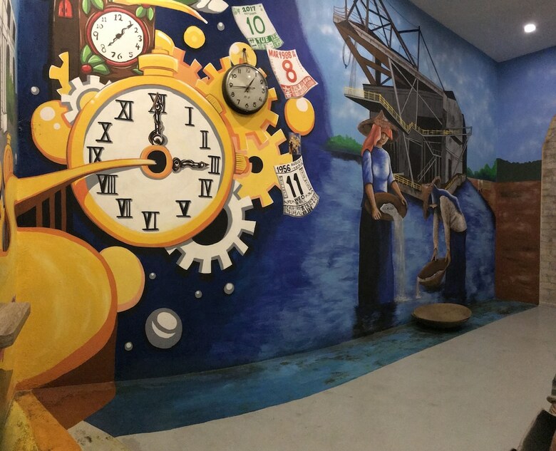 Hotel Winggarden Murals House