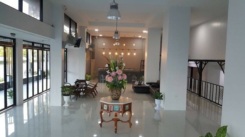 Iron Resort&hotel
