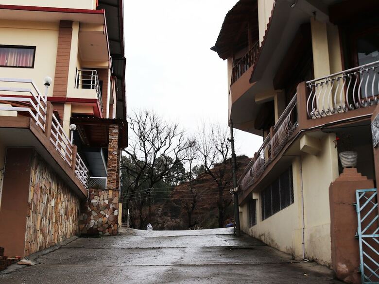 Hotel Shivalik River Retreat