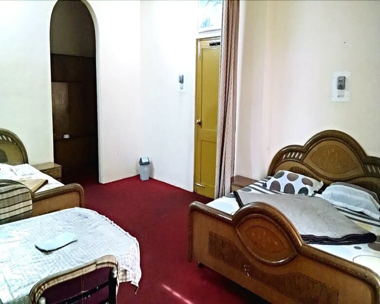 Hotel Midway Resort