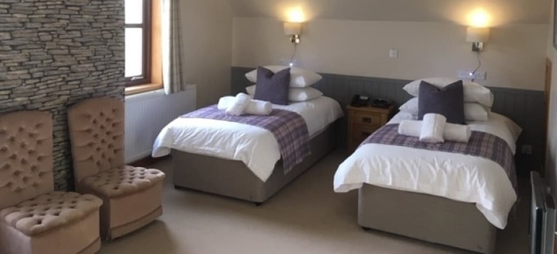 Standing Stones Hotel