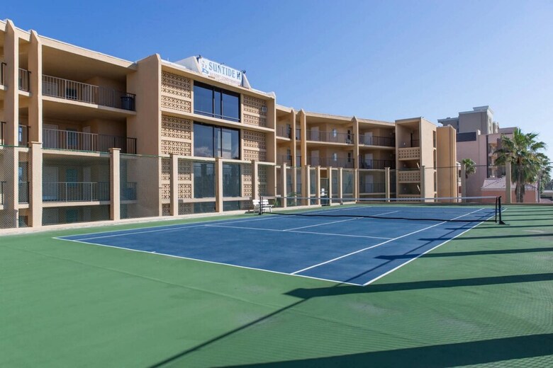 Suntide II Condominium 301