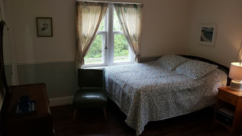 Hotel Miners Bay Lodge