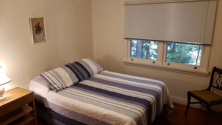 Hotel Miners Bay Lodge