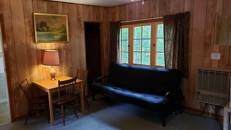 Hotel Miners Bay Lodge